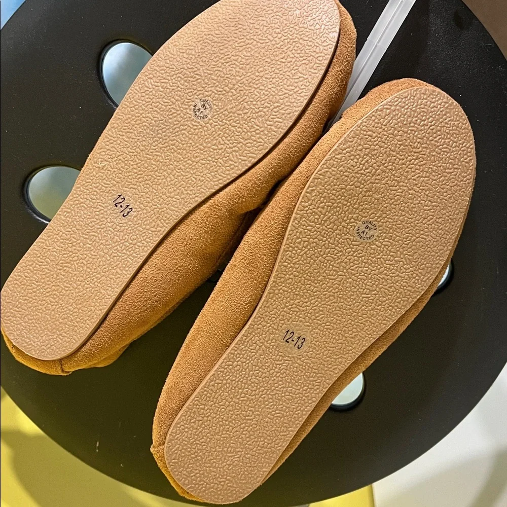 Thereabouts Faux Suede Moccasin Slippers – Kids 12/13 – NWT